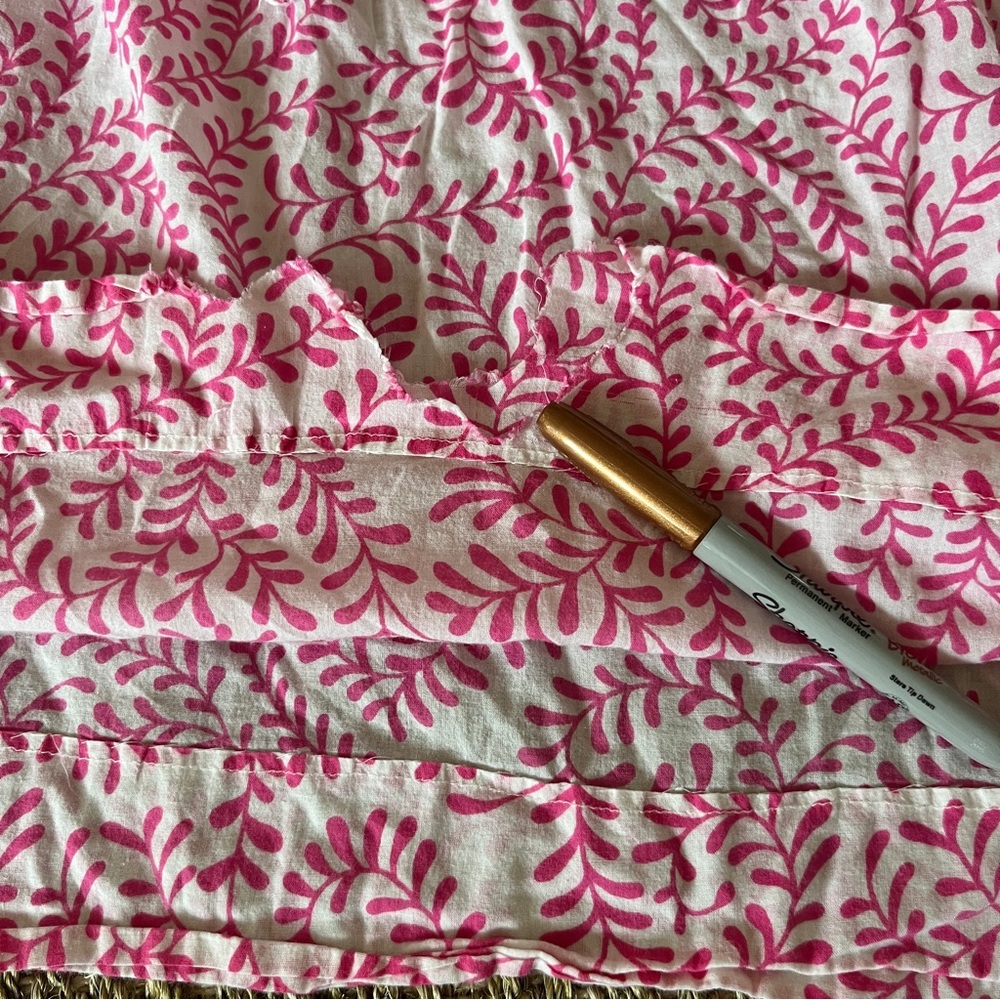 Flawed Gretchen Scott Cover Up 💕 - Picture 5 of 13